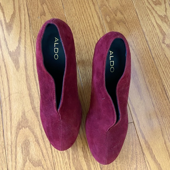 ALDO suede boots/closed toe heels